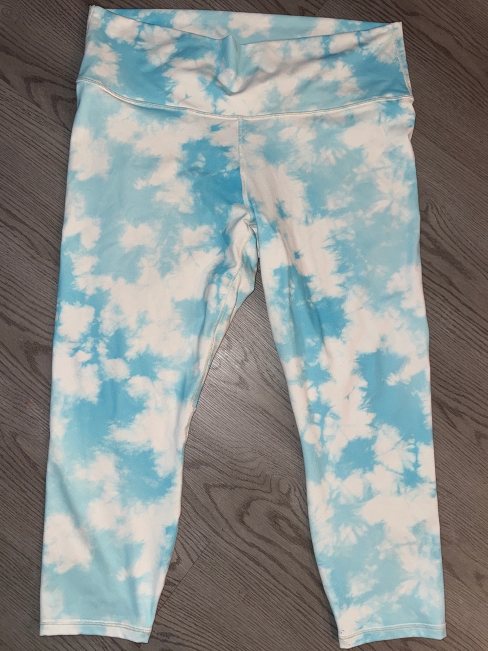 Fabletics Sky Blue and White Tie-Dye Capri Leggings